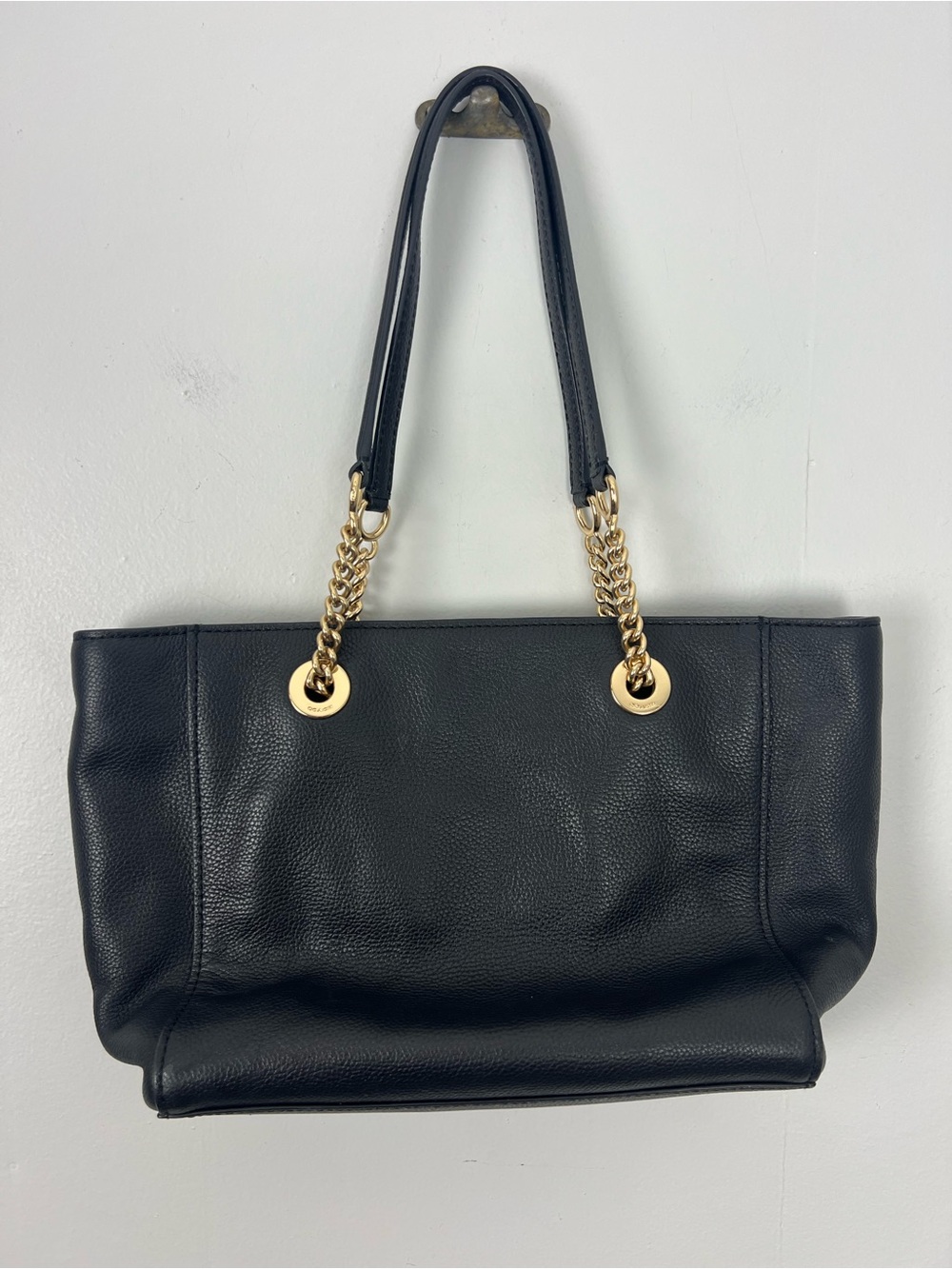 Coach Turnlock Chain Black Leather Shoulder Bag with Gold Hardware 57107 - Picture 2 of 7